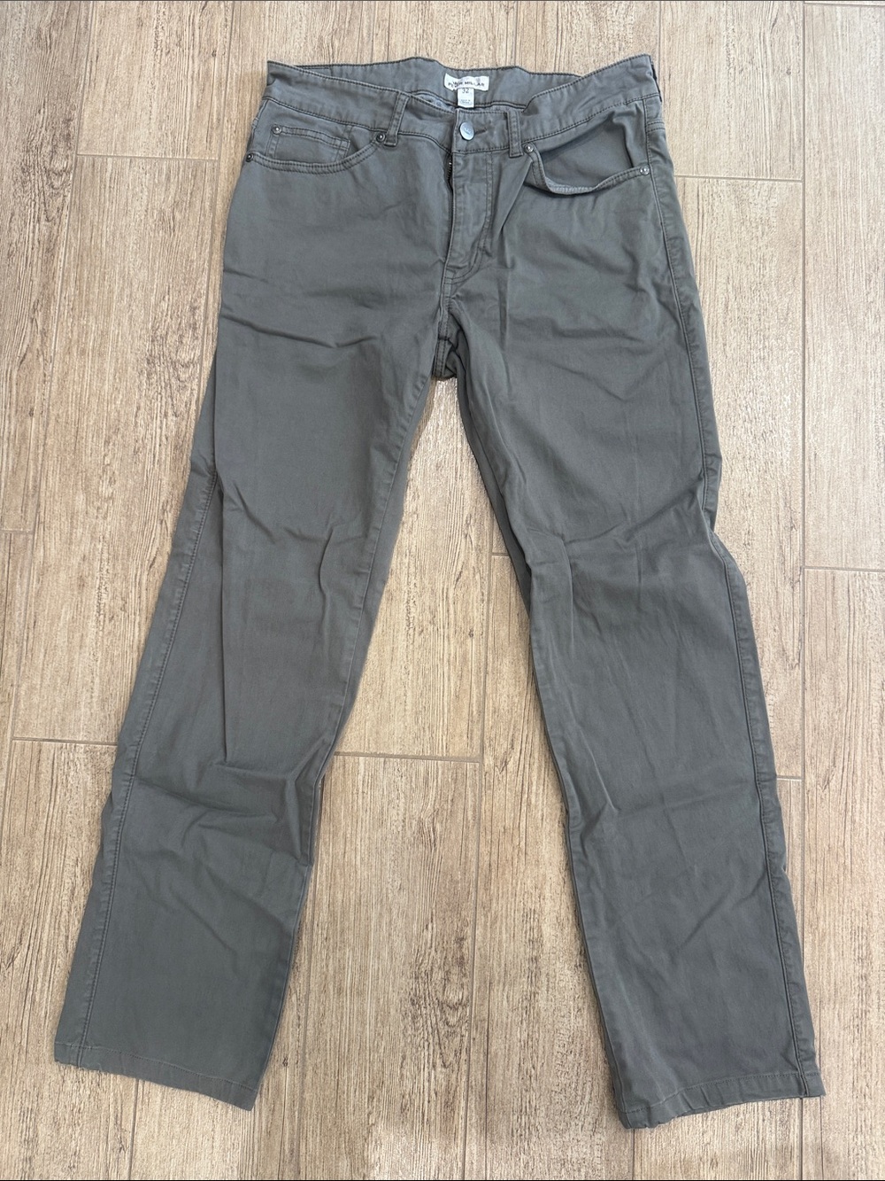 Peter Millar Men's Charcoal Straight-Leg Jeans